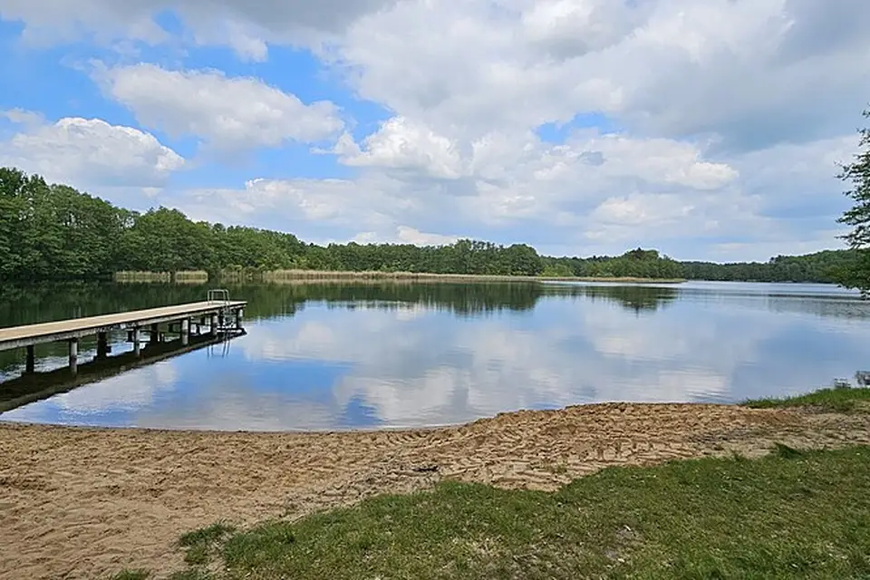 Authentischer Reisemoment in Mecklenburgischen Seenplatte – passend zu Busreise Mecklenburgische Seenplatte für Paare – Reisecheck