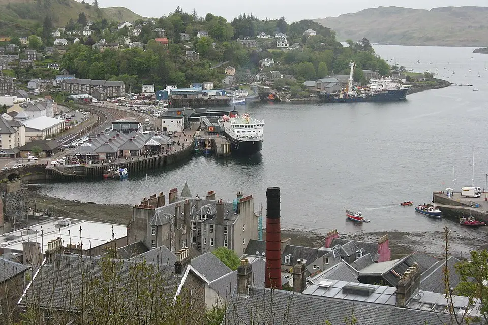 Authentischer Reisemoment in Schottland – passend zu Busreise Schottland im Winter – Reisecheck