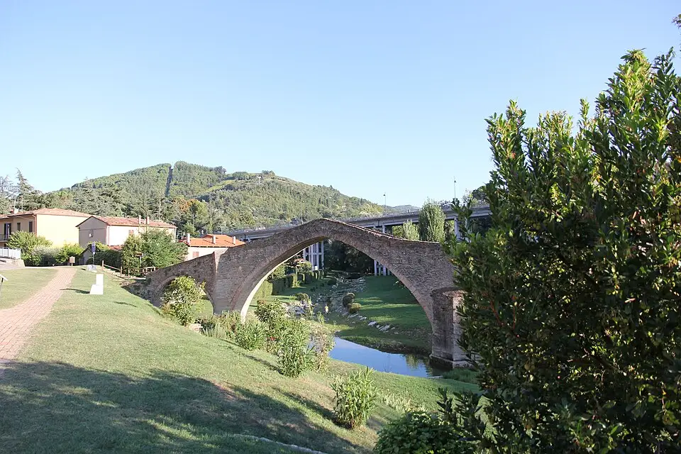 Stimmungsvolle Reiseansicht aus Emilia Romagna für Beste Reisezeit für eine Busreise Emilia-Romagna – Reisecheck