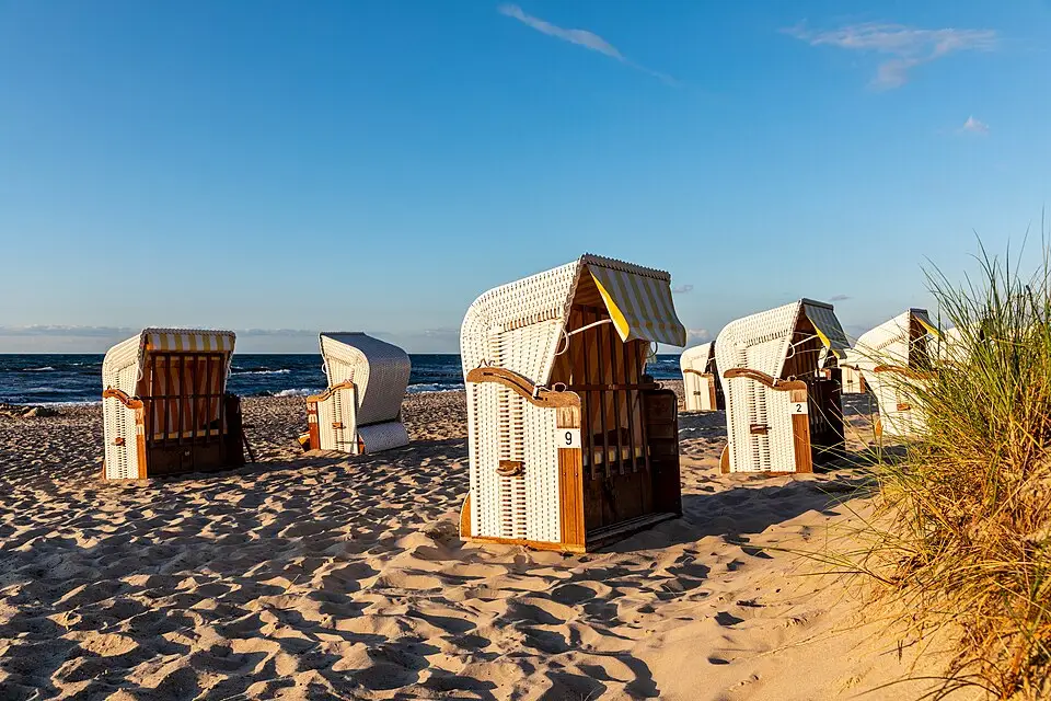 Landschaft und Sehenswürdigkeiten in Ostsee für Busreise Ostsee Angebote vergleichen – Dauer & Komfort