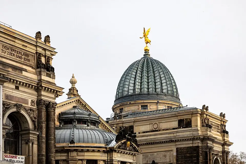 Stimmungsvolle Reiseansicht aus Dresden für Busreise Dresden 5 Tage – Reiseguide