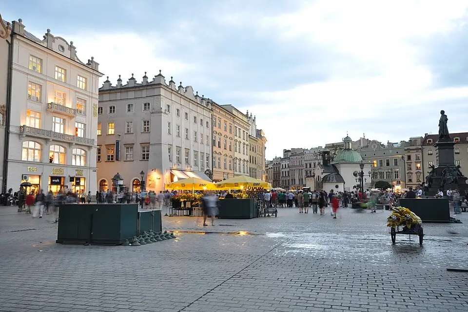 Authentischer Reisemoment in Krakau – passend zu Busreise Krakau mit Panoramabahn – ehrlich eingeordnet