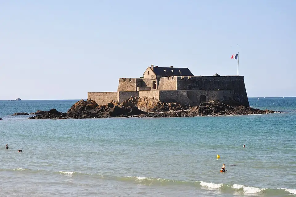 Stimmungsvolle Reiseansicht aus Bretagne für Panoramareise Bretagne mit dem Bus – Route & Leistungen