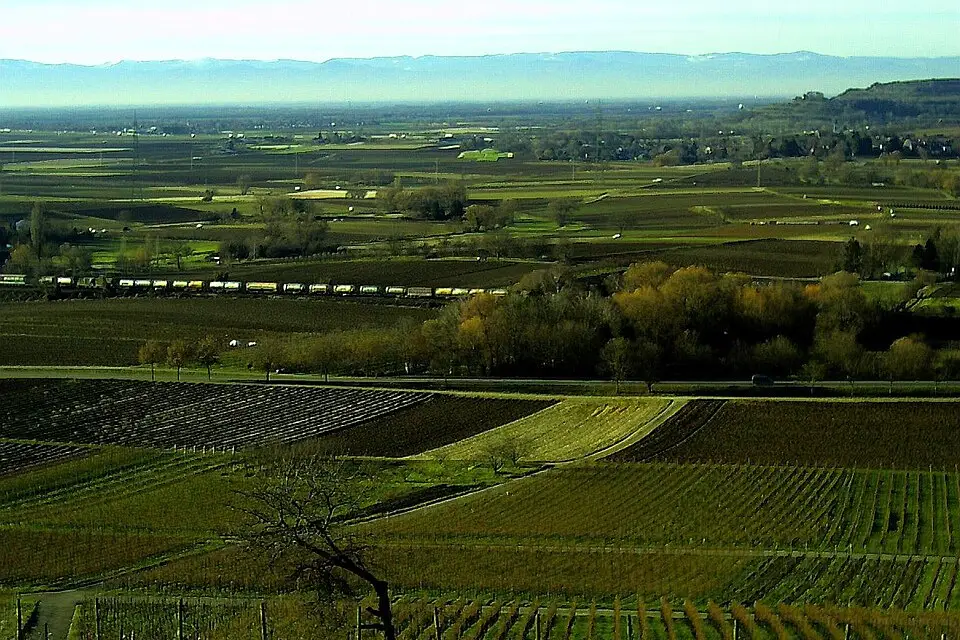 Landschaft und Sehenswürdigkeiten in Elsass für Busreise Elsass Angebote vergleichen – Dauer & Komfort