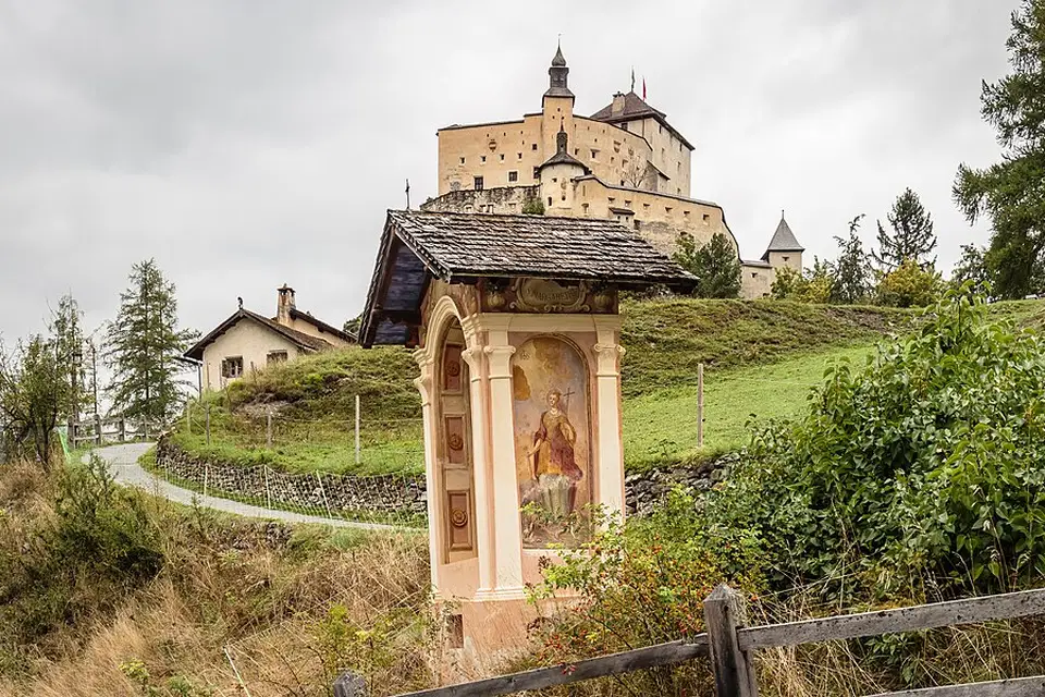 Authentischer Reisemoment in Engadin – passend zu Busreise Engadin in kleiner Gruppe – Dauer & Komfort