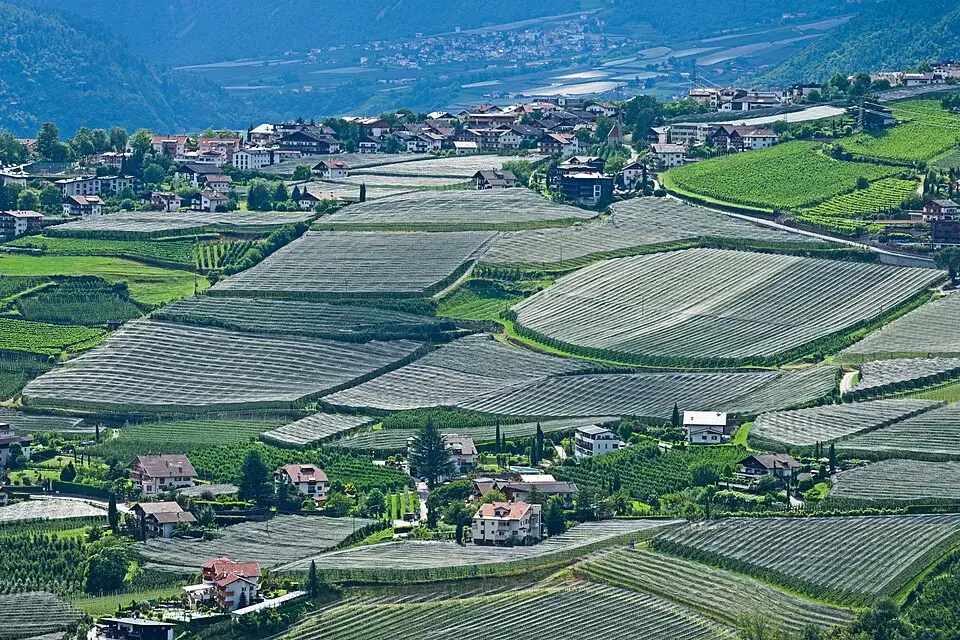 Landschaft und Sehenswürdigkeiten in Südtirol für Busreise Südtirol ab München – Route & Leistungen