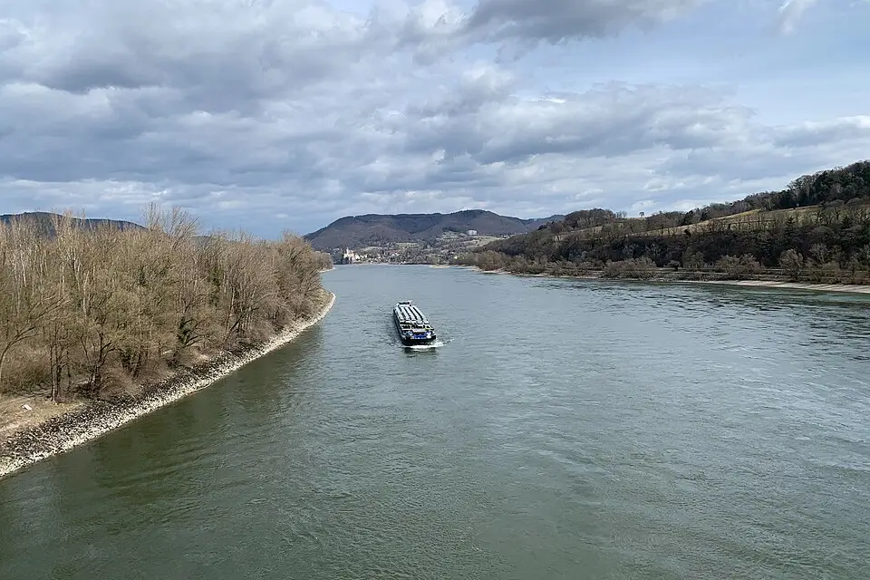Stimmungsvolle Reiseansicht aus Wachau für Panoramareise Wachau mit dem Bus – Dauer & Komfort