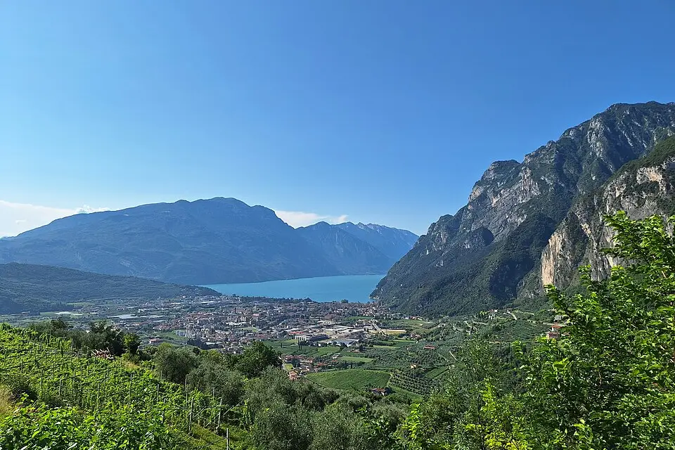 Authentischer Reisemoment in Gardasee – passend zu Rundreise Gardasee mit dem Bus – Tipps zur Auswahl