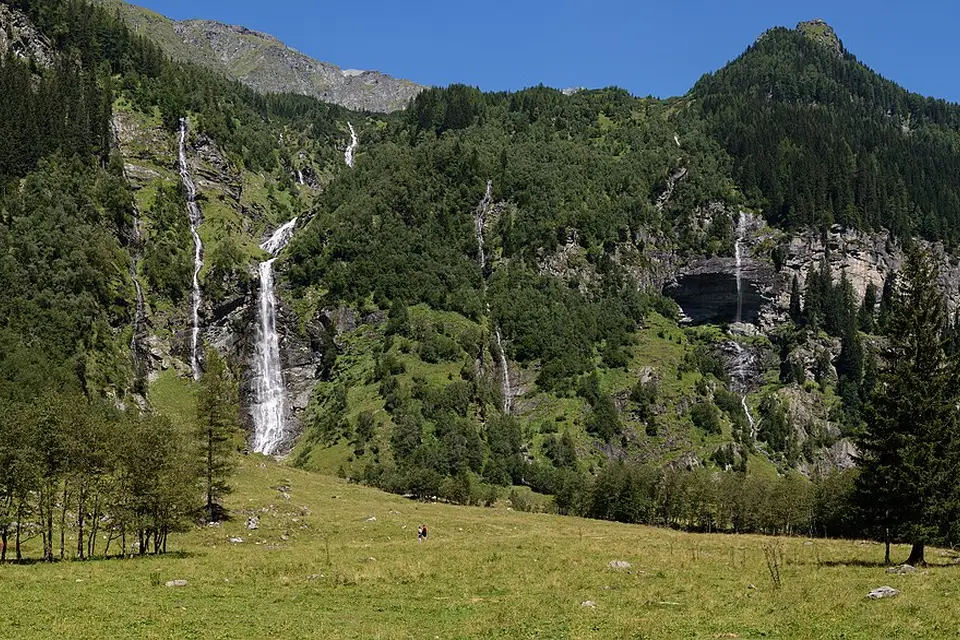 Stimmungsvolle Reiseansicht aus Kärnten für Kulturreise Kärnten mit dem Bus – Route & Leistungen