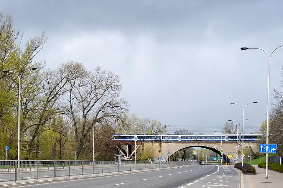 Landschaft und Sehenswürdigkeiten in Warschau für Beste Reisezeit für eine Busreise Warschau – ehrlich eingeordnet