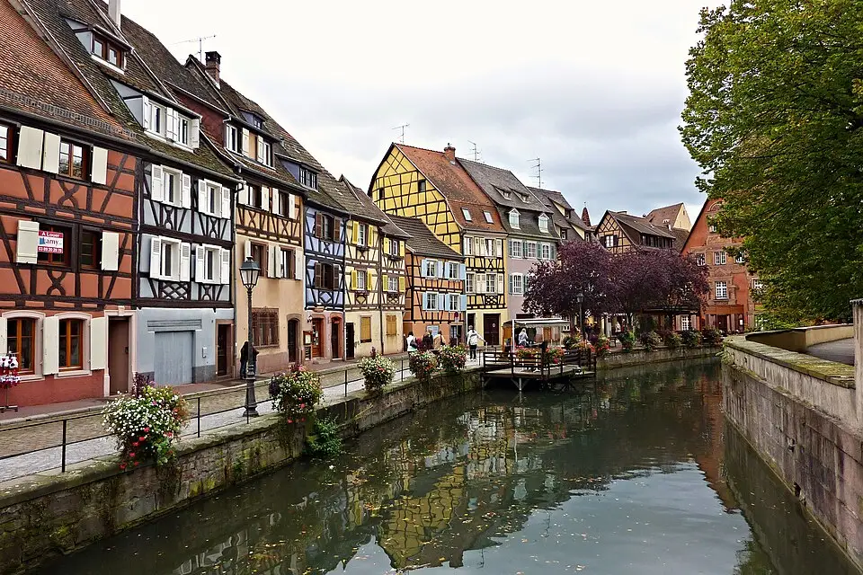 Authentischer Reisemoment in Elsass – passend zu Kulturreise Elsass mit dem Bus – Tipps zur Auswahl