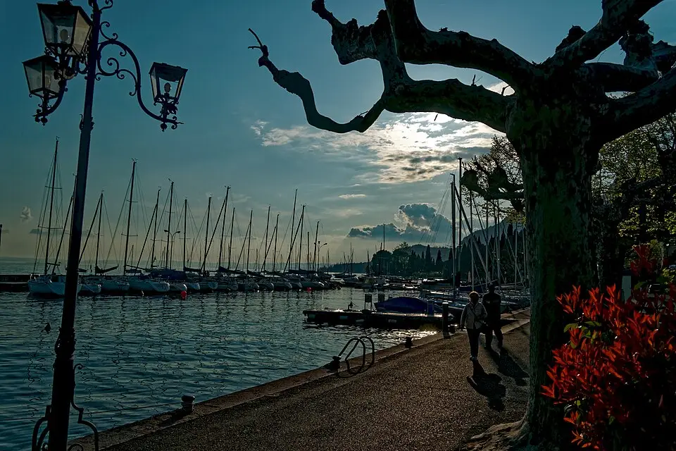 Landschaft und Sehenswürdigkeiten in Gardasee für Adventsreise Gardasee mit dem Bus – Dauer & Komfort
