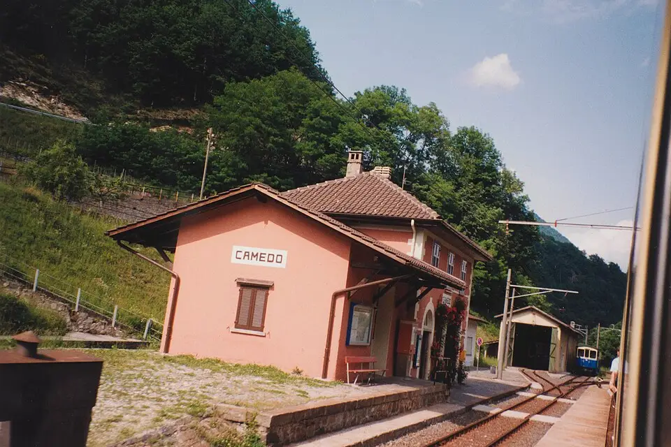 Authentischer Reisemoment in Tessin – passend zu Genussreise Tessin mit dem Bus – Tipps zur Auswahl