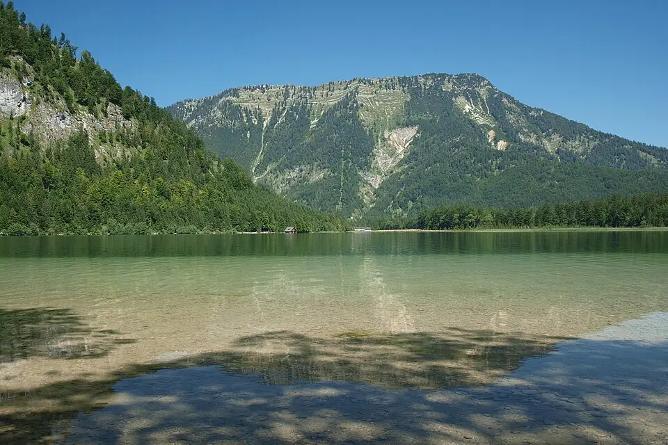 Landschaft und Sehenswürdigkeiten in Salzkammergut für Busreise Salzkammergut mit Haustürabholung – Dauer & Komfort