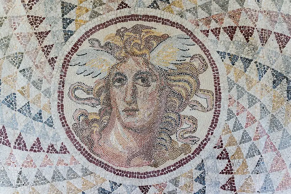 Authentischer Reisemoment in Athen – passend zu Busreise Athen ab München – Reiseguide