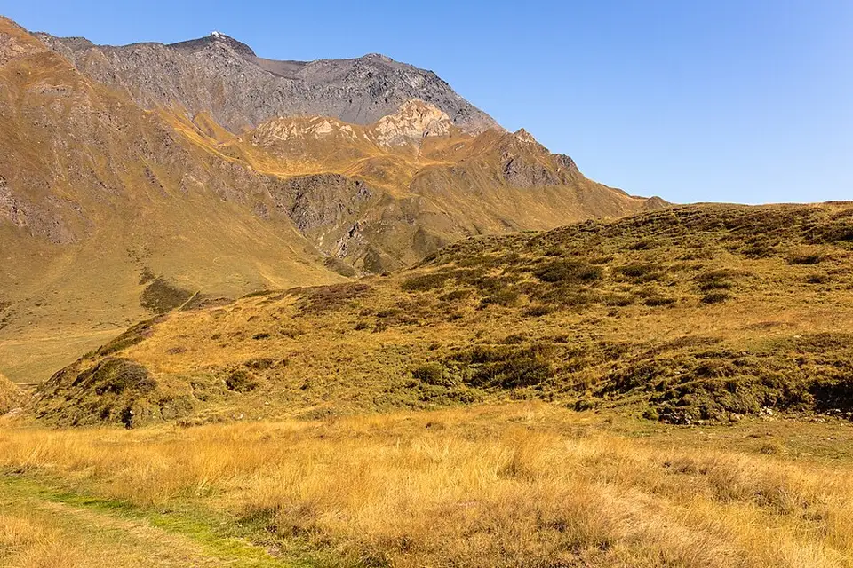 Landschaft und Sehenswürdigkeiten in Tessin für Busreise Tessin mit Halbpension – ehrlich eingeordnet