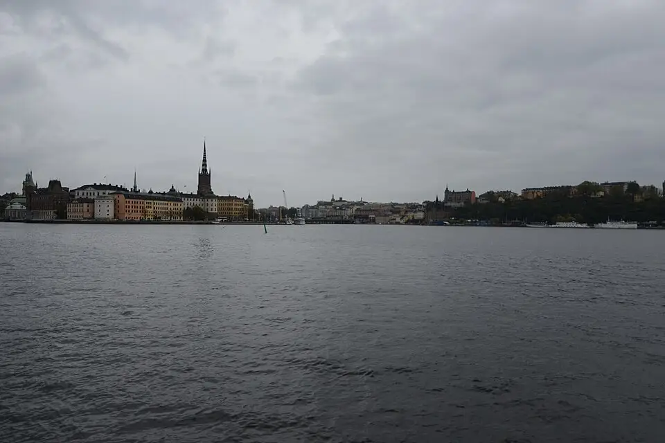 Authentischer Reisemoment in Stockholm – passend zu Busreise Stockholm für Paare – Reiseguide