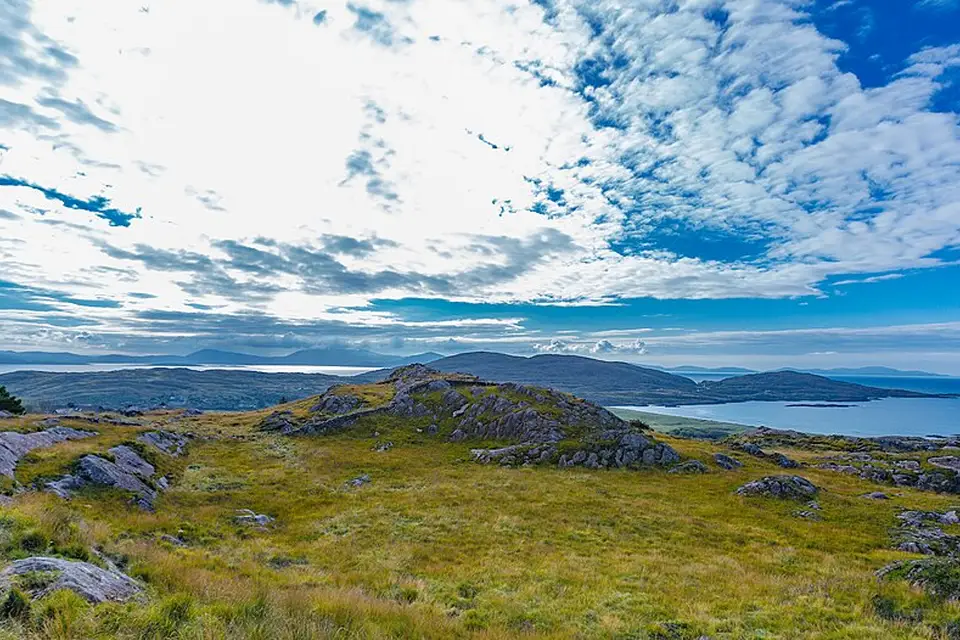 Stimmungsvolle Reiseansicht aus Irland für Kurzreise Irland mit dem Bus – ehrlich eingeordnet