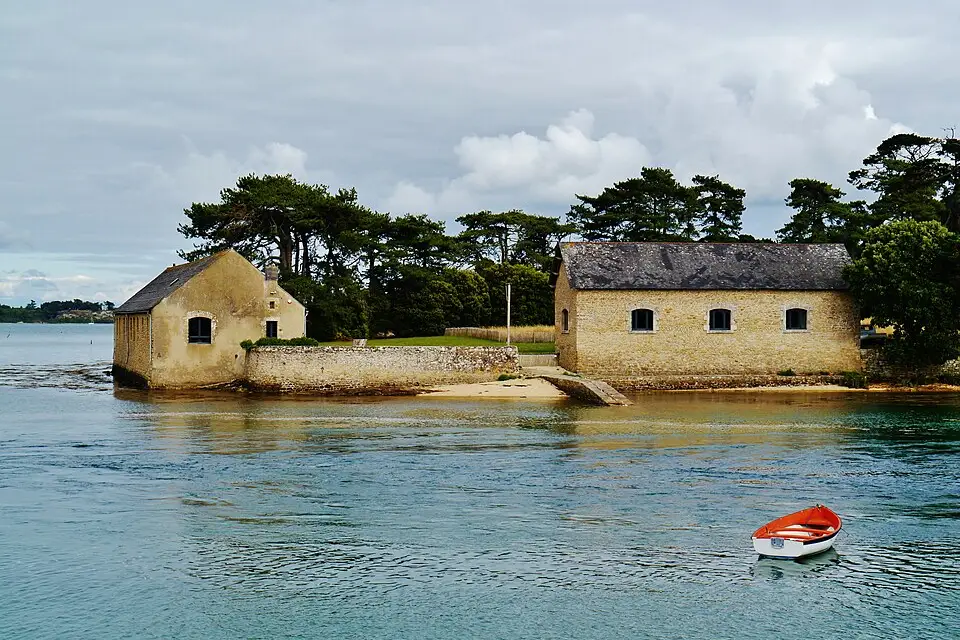 Landschaft und Sehenswürdigkeiten in Bretagne für Busreise Bretagne mit Panoramabahn – Reiseguide