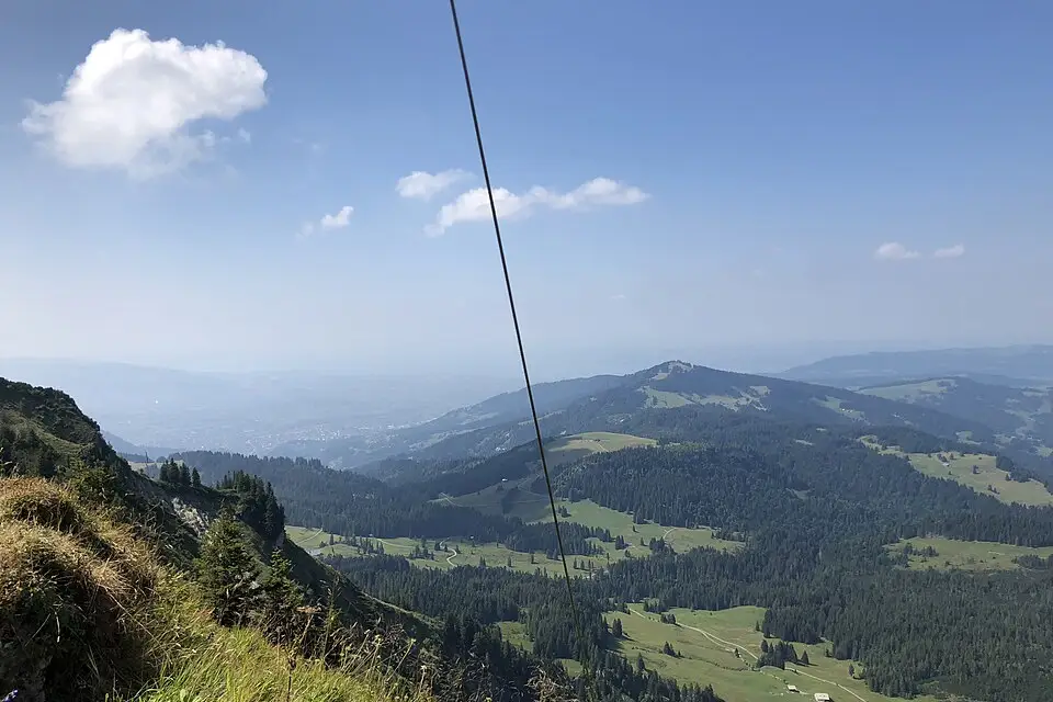 Stimmungsvolle Reiseansicht aus Vorarlberg für Gruppenreise Vorarlberg mit dem Bus – ehrlich eingeordnet