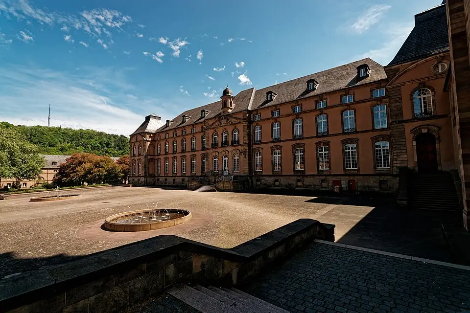 Landschaft und Sehenswürdigkeiten in Luxemburg für Busreise Luxemburg mit 4-Sterne-Hotel – ehrlich eingeordnet