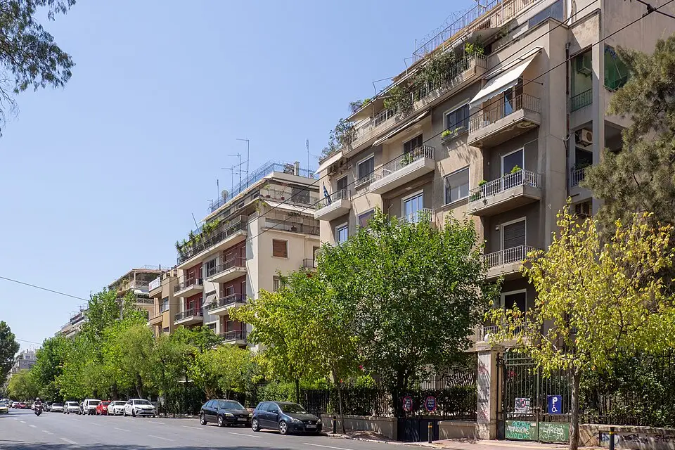 Landschaft und Sehenswürdigkeiten in Athen für Busreise Athen mit 4-Sterne-Hotel – ehrlich eingeordnet