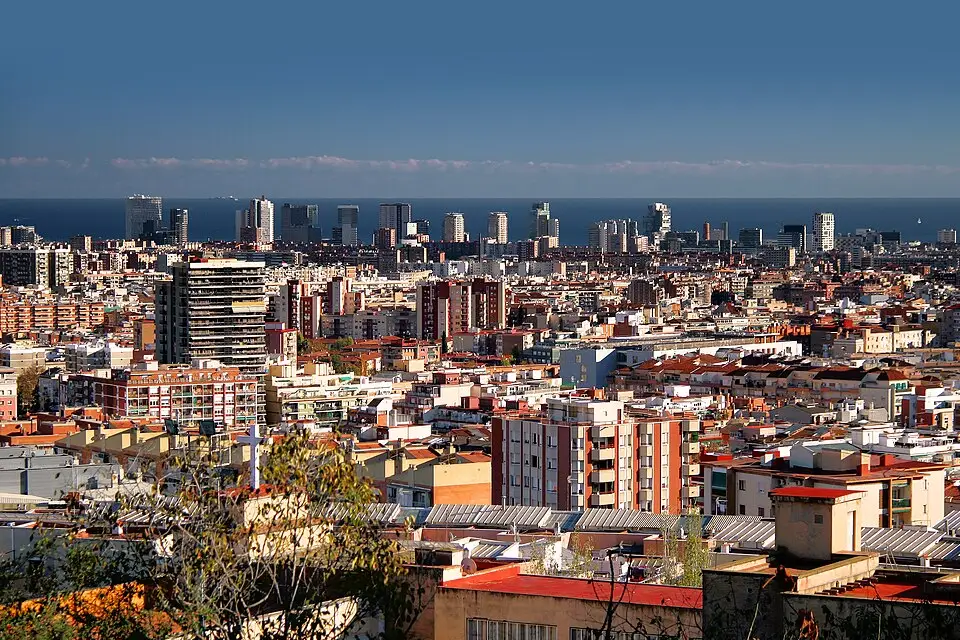 Landschaft und Sehenswürdigkeiten in Barcelona für Barrierearme Busreise Barcelona – Reiseguide