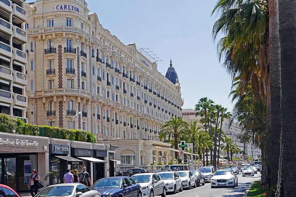 Authentischer Reisemoment in Côte d’Azur – passend zu Busreise Côte d’Azur ab Frankfurt – Reisecheck