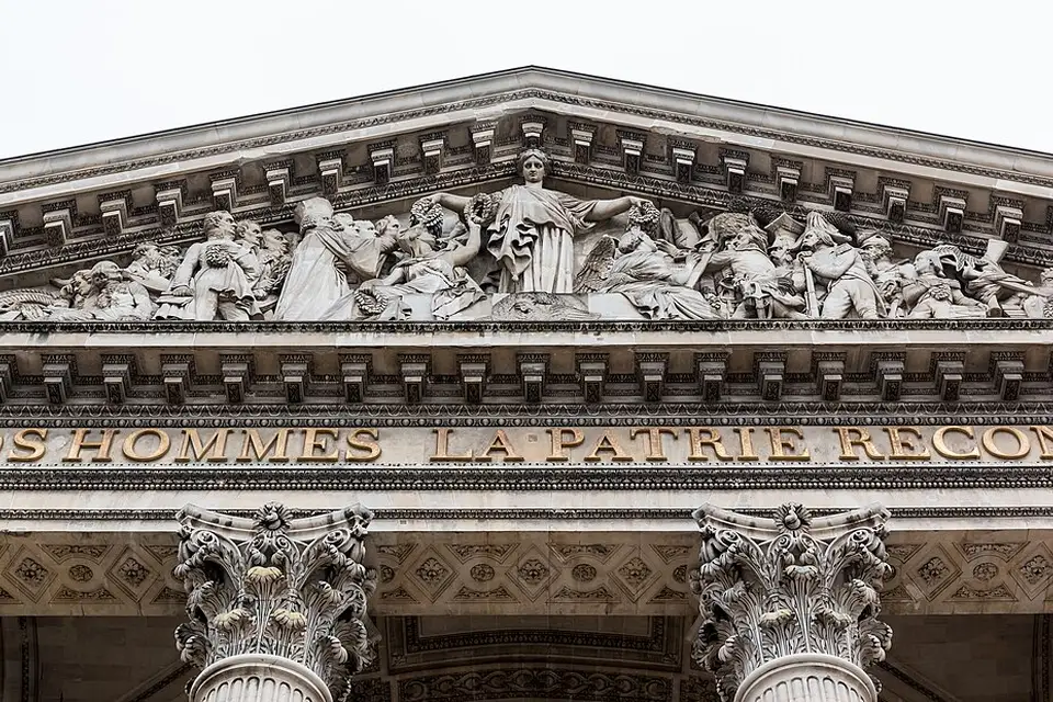 Authentischer Reisemoment in Paris – passend zu Genussreise Paris mit dem Bus – Route & Leistungen