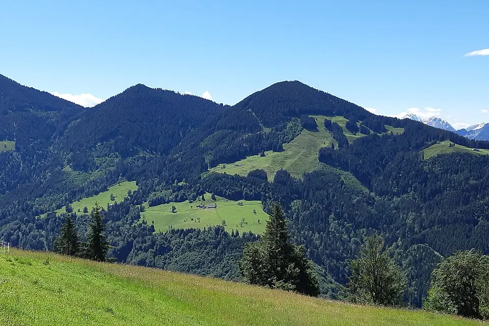 Stimmungsvolle Reiseansicht aus Vorarlberg für Standortreise Vorarlberg mit dem Bus – Dauer & Komfort