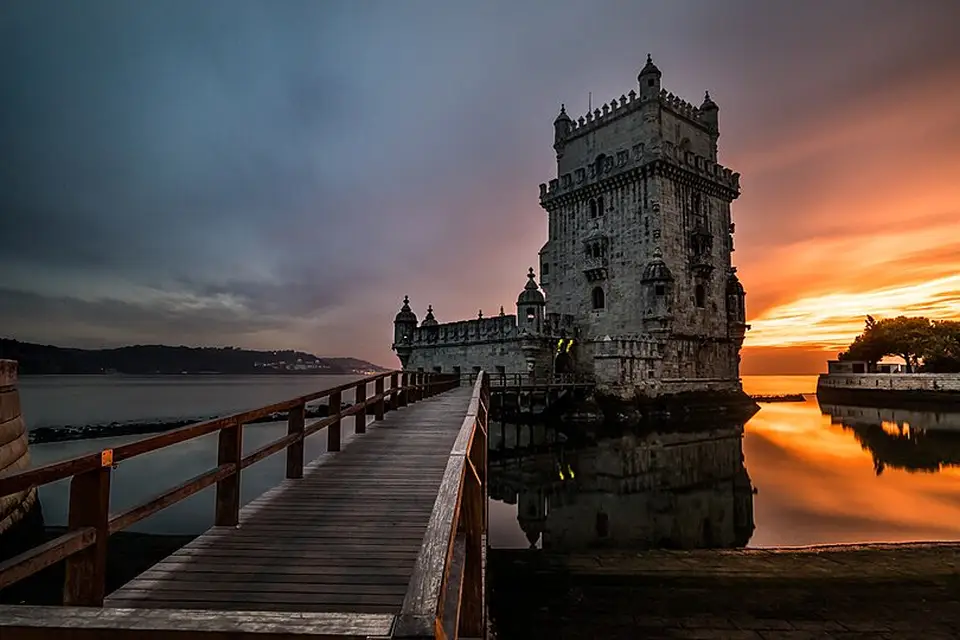 Stimmungsvolle Reiseansicht aus Portugal Rundreise für Busreise Portugal für Alleinreisende – Route & Leistungen