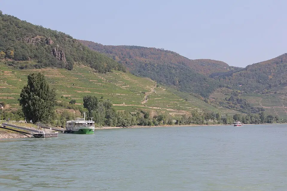 Authentischer Reisemoment in Wachau – passend zu Busreise Wachau für Senioren mit Haustürabholung – Reiseguide