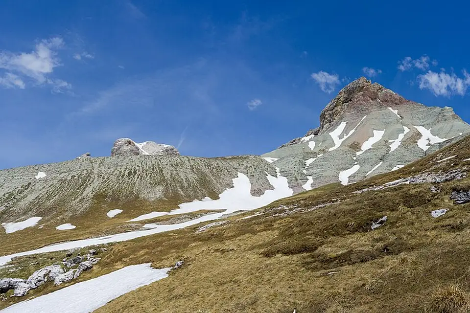Stimmungsvolle Reiseansicht aus Südtirol für Busreise Südtirol mit Reiseleitung – ehrlich eingeordnet