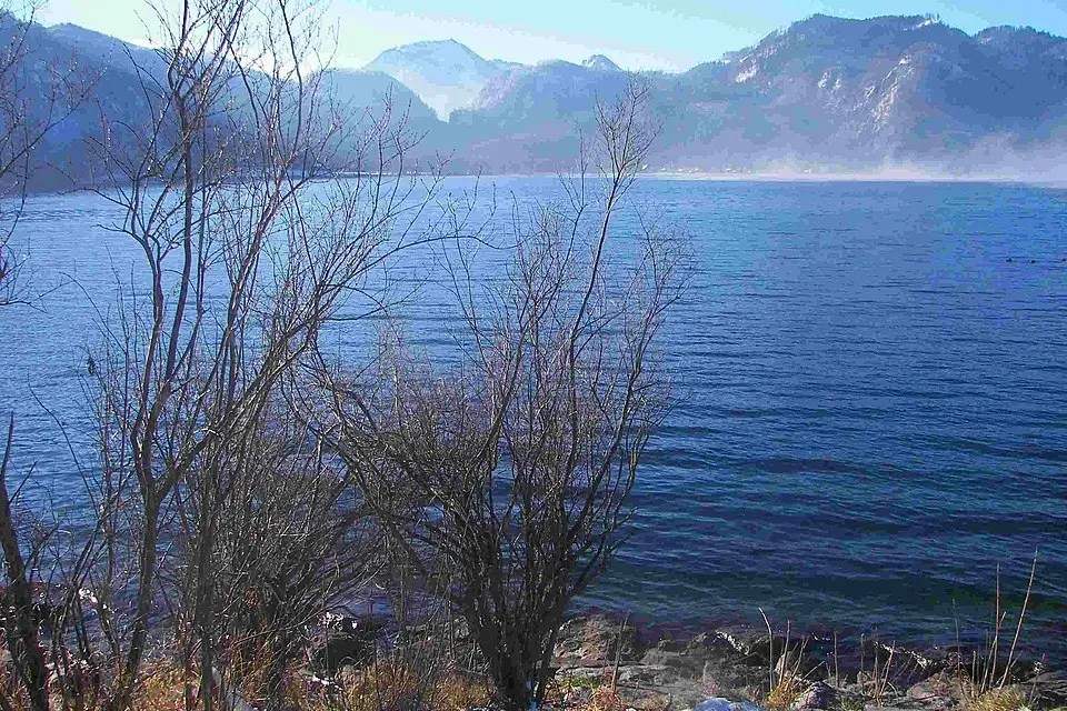 Stimmungsvolle Reiseansicht aus Salzkammergut für Busreise Salzkammergut übers Wochenende – Tipps zur Auswahl