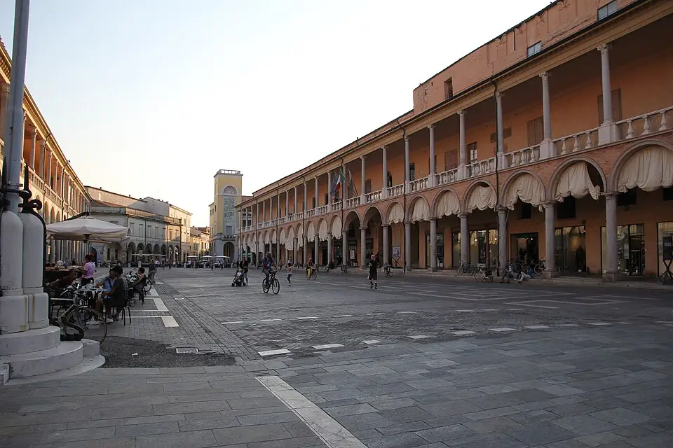 Stimmungsvolle Reiseansicht aus Emilia Romagna für Erlebnisreise Emilia-Romagna mit dem Bus – Reisecheck
