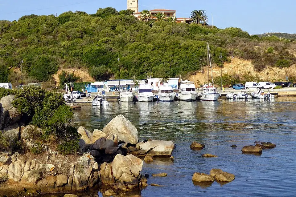 Landschaft und Sehenswürdigkeiten in Sardinien für Busreise Sardinien mit Panoramabahn – Dauer & Komfort