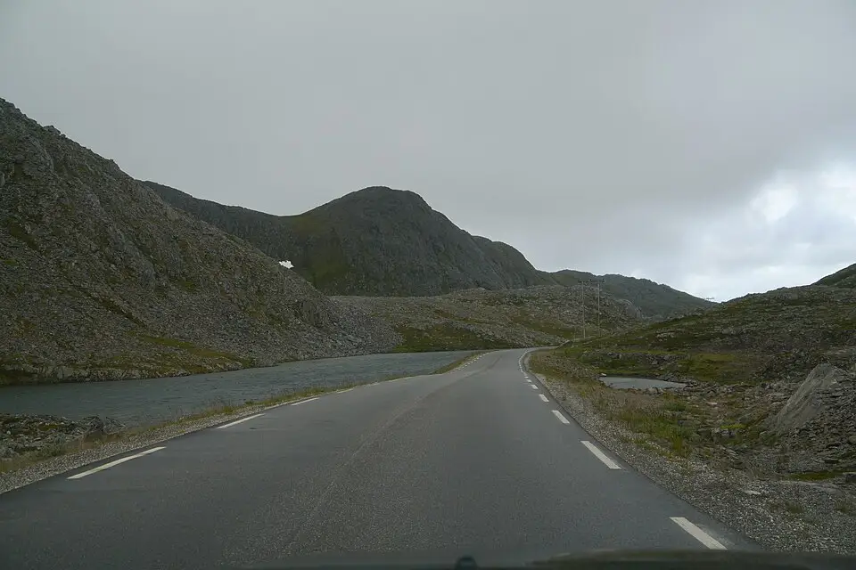 Landschaft und Sehenswürdigkeiten in Nordkap für Busreise Nordkap im Frühling – Tipps zur Auswahl