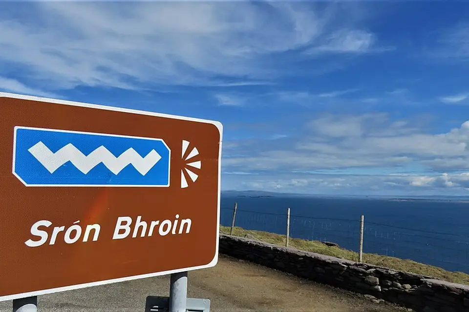 Stimmungsvolle Reiseansicht aus Irland für Busreise Irland im Winter – Route & Leistungen