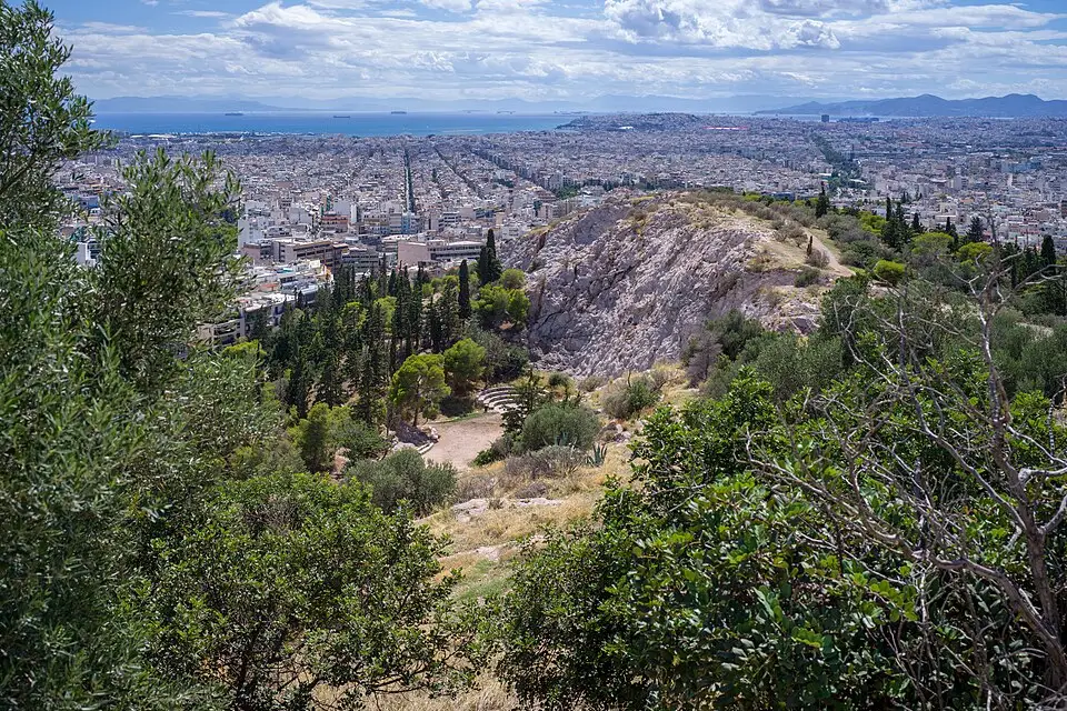 Authentischer Reisemoment in Athen – passend zu Adventsreise Athen mit dem Bus – Dauer & Komfort