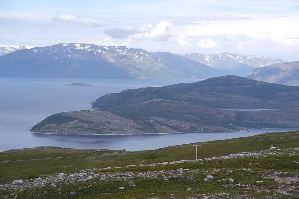 Stimmungsvolle Reiseansicht aus Nordkap für Barrierearme Busreise Nordkap – Dauer & Komfort