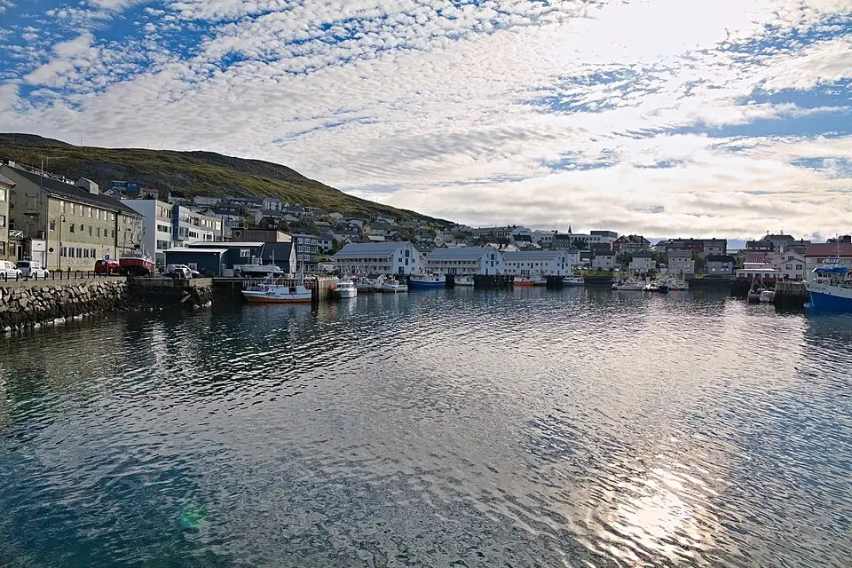 Stimmungsvolle Reiseansicht aus Nordkap für Busreise Nordkap mit Rollator – ehrlich eingeordnet