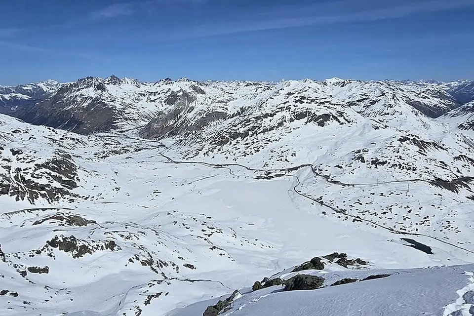 Landschaft und Sehenswürdigkeiten in Engadin für Busreise Engadin 10 Tage – Reiseguide