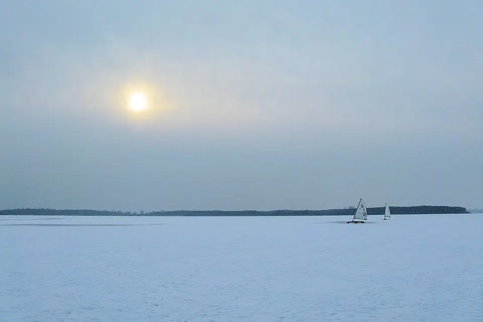 Authentischer Reisemoment in Mecklenburgischen Seenplatte – passend zu Busreise Mecklenburgische Seenplatte ab Hamburg – Reiseguide