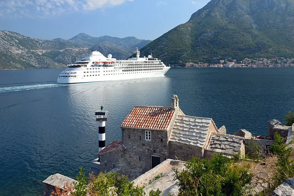 Landschaft und Sehenswürdigkeiten in Montenegro für Busreise Montenegro für Familien – Dauer & Komfort