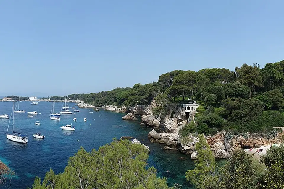 Authentischer Reisemoment in Côte d’Azur – passend zu Busreise Côte d’Azur mit Schifffahrt – Tipps zur Auswahl