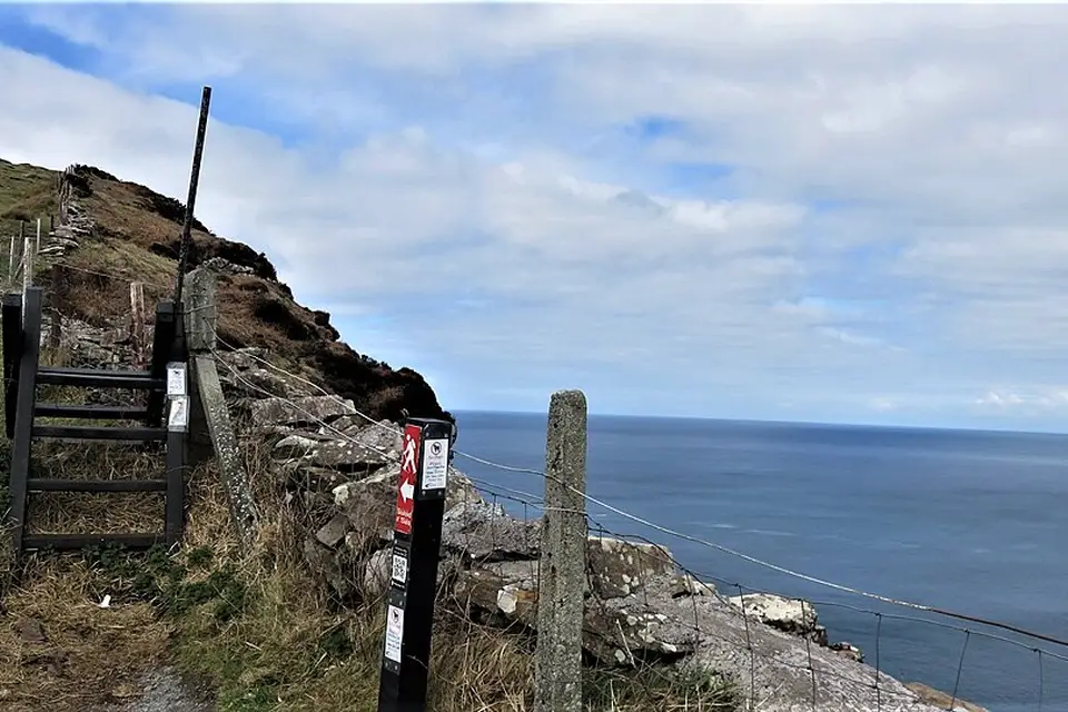 Stimmungsvolle Reiseansicht aus Irland für Busreise Irland mit 4-Sterne-Hotel – Tipps zur Auswahl