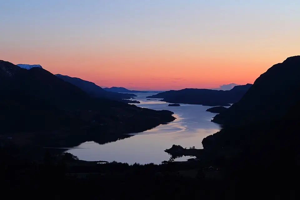 Authentischer Reisemoment in Norwegische Fjorde – passend zu Adventsreise Norwegische Fjorde mit dem Bus – Reisecheck