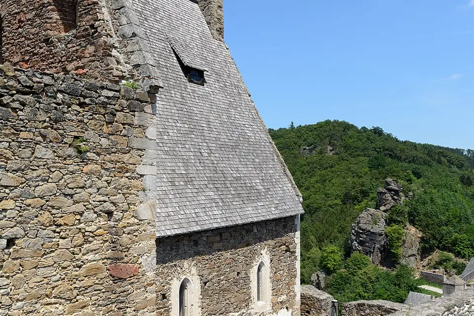 Authentischer Reisemoment in Wachau – passend zu Busreise Wachau mit Rollator – Dauer & Komfort