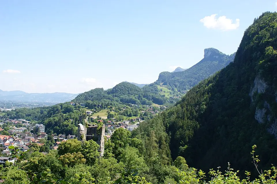 Authentischer Reisemoment in Rhein – passend zu Busreise Romantischer Rhein ab NRW – Tipps zur Auswahl