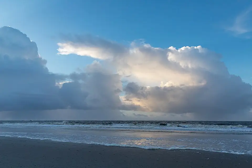 Landschaft und Sehenswürdigkeiten in Nordsee für Genussreise Nordsee mit dem Bus – Tipps zur Auswahl